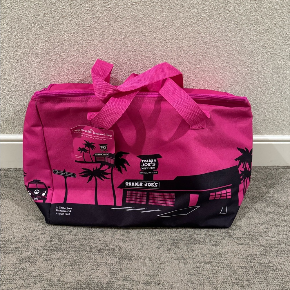 Trader Joe's Hot Pink Fuchsia Limited X-Large Reusable Insulated Bag NWT